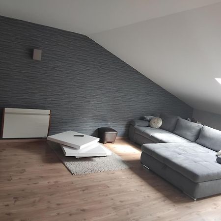 Au Pied Des Montagnes. Apartment แซ็ง-ฌ็อง-เดอ-โมเรียน ภายนอก รูปภาพ