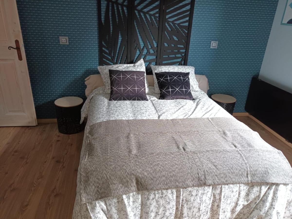Au Pied Des Montagnes. Apartment แซ็ง-ฌ็อง-เดอ-โมเรียน ภายนอก รูปภาพ